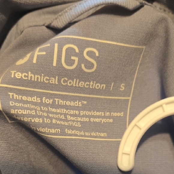 Figs Light Blue Polo Style Scrub Top & Joggers Set - Picture 6 of 6